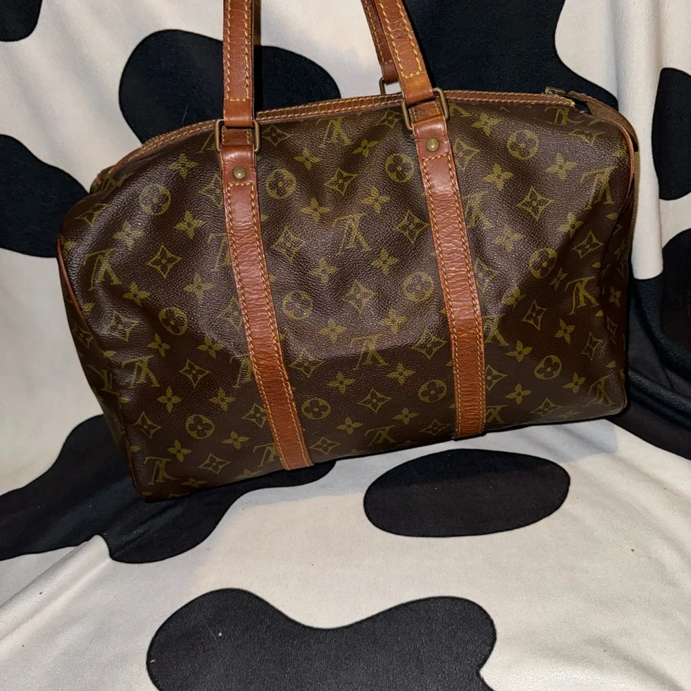 Vintage Louis Vuitton Duffle Bag - Picture 5 of 10